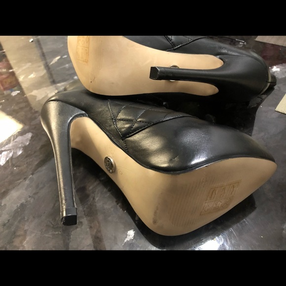 BeBe Booties - Size 6 - Picture 3 of 6